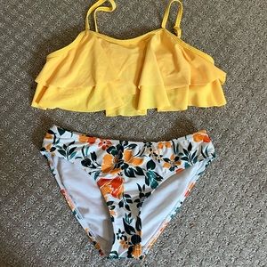 Girls 10/12 bikini with flowy yellow top and full coverage printed bottoms